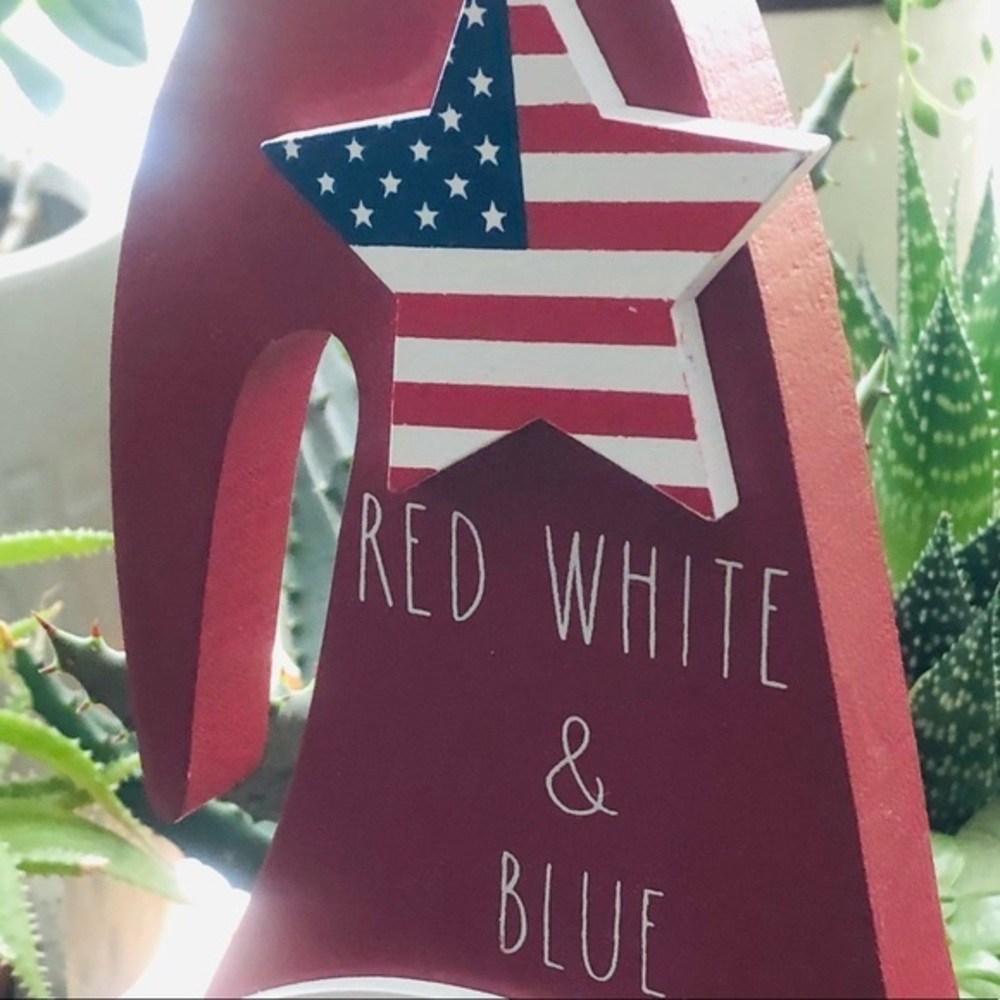 Rae Dunn Patriotic Gnome Red White Blue Wood Shelf Decor 4th July Memorial Day - Picture 6 of 9